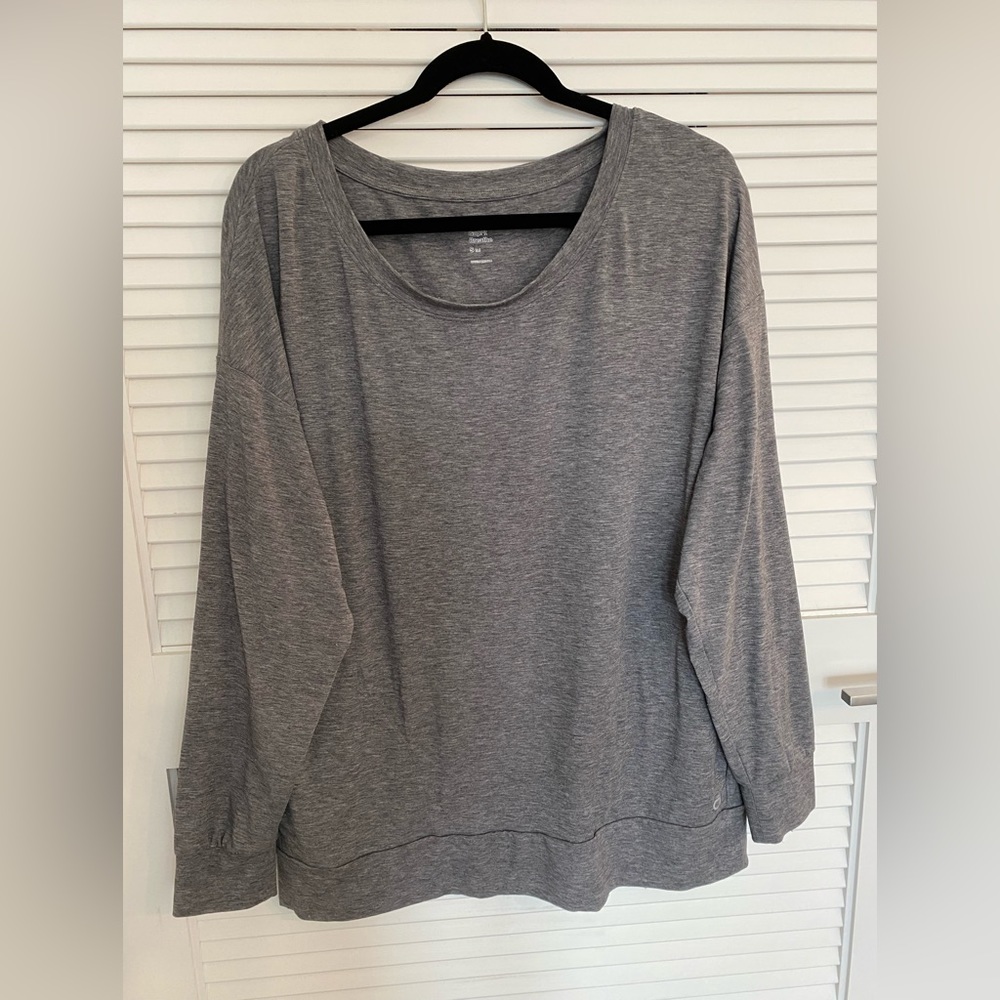 Gap long sleeve soft and comfy